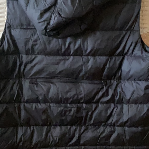 Aire Puffer Vest EUC by Athleta - Picture 12 of 12
